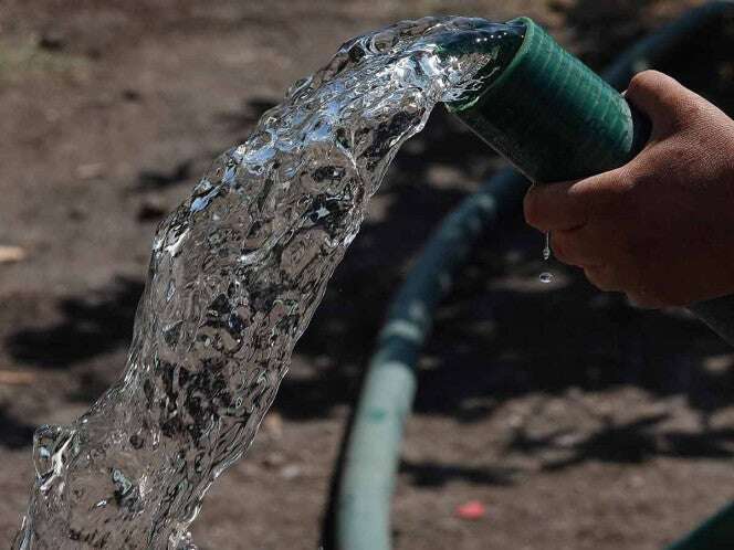 En las próximas 72 horas se restablecerá el suministro de agua potable en Acapulco