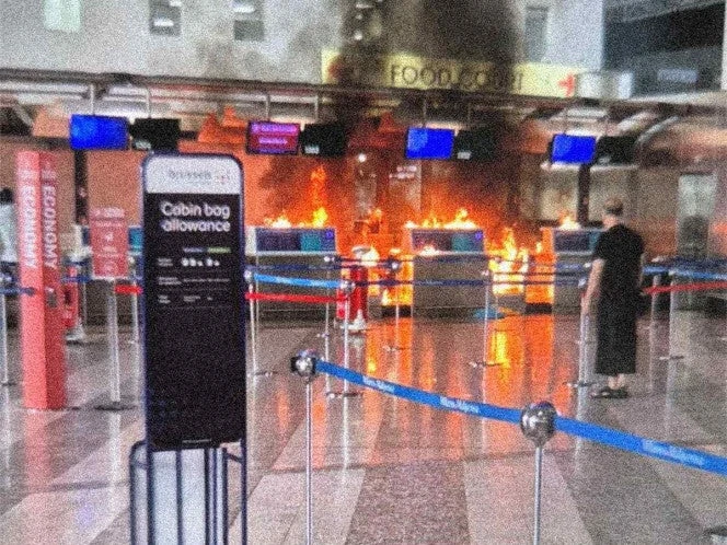 Hombre rocía en mostradores y provoca incendio en el Aeropuerto de Milán; fue detenido