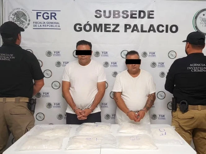 Caen dos sujetos por transportar metanfetamina en autobús de pasajeros