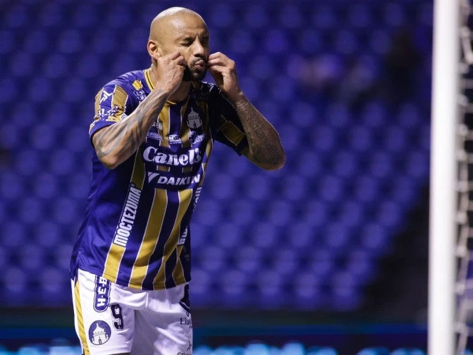 Joao Pedro hunde a Puebla en el Apertura 2025 de Liga MX
