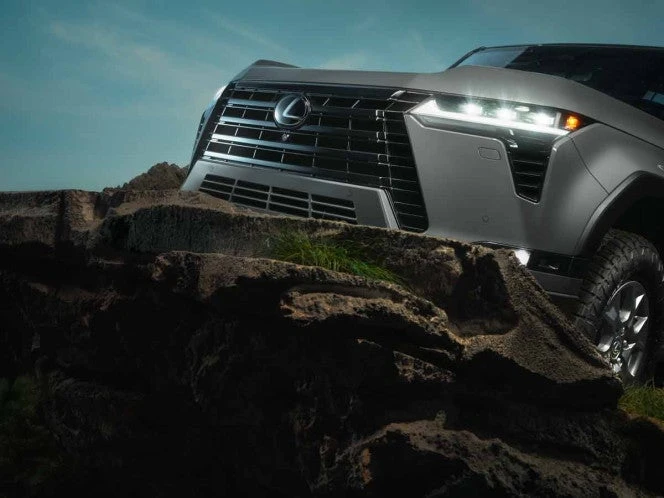 Lexus México redefine el lujo automotriz con su campaña The Standard of Amazing