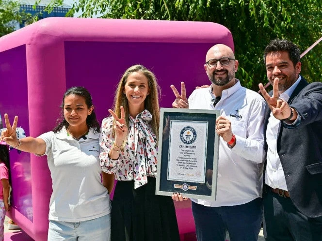 ¡Volaris rompe Récord Guinness! La hazaña se consiguió en colaboración con el Papalote Museo del Niño