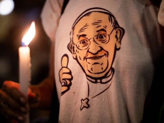 Cientos marchan en Argentina por la salud del Papa: “Amor con amor e paga”