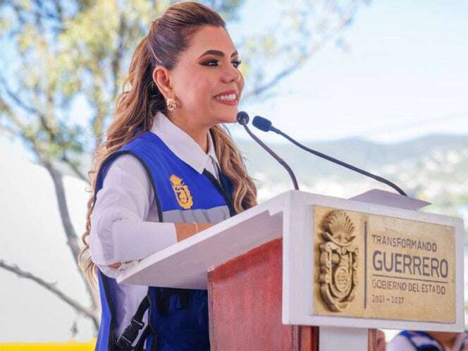 Evelyn Salgado entrega Puente Elevado Vehicular con inversión de más de 36 mdp