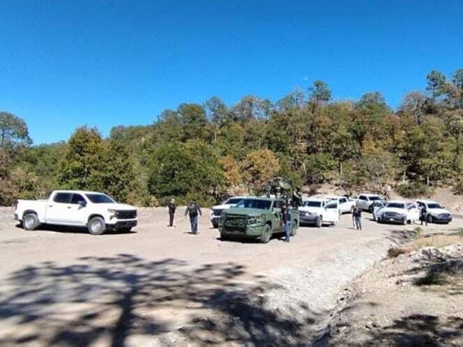 Localizan tres cuerpos calcinados al interior de una camioneta blindada