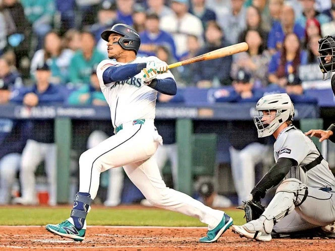 Mariners avanza en épico maratón; histórico juego de playoffs