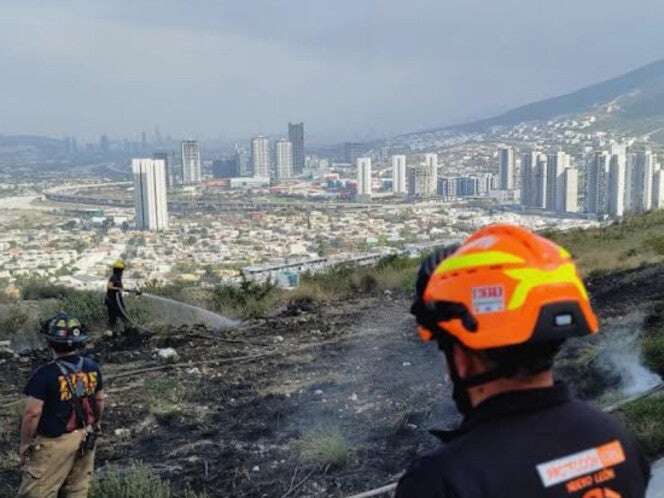 Se registran 30 incendios en Monterrey durante celebración del Año Nuevo