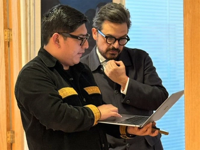 “Acá seguimos; hay mucho trabajo por hacer en el IMSS”: Zoé Robledo