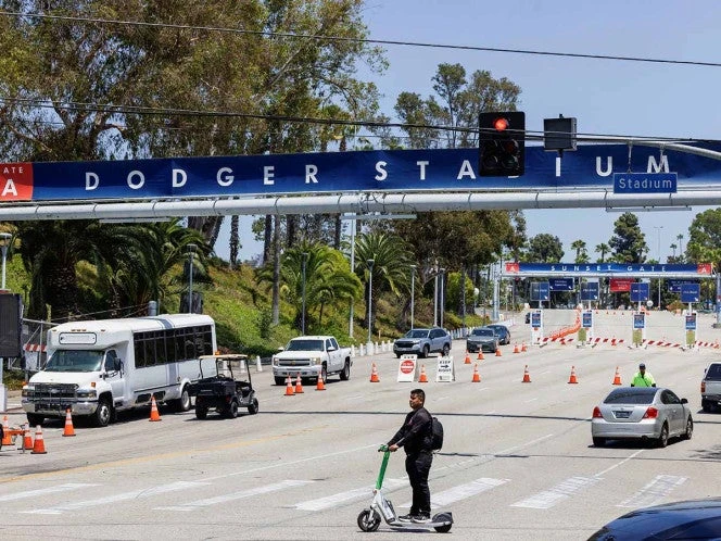 Impiden entrada de ICE al Dodger Stadium