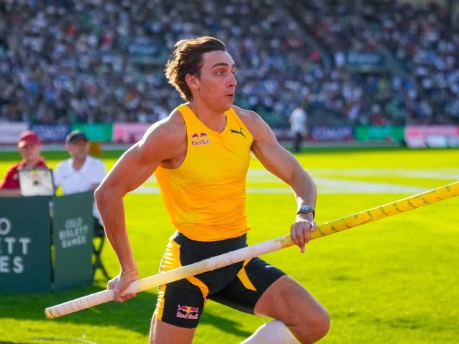 Duplantis vuela más alto que nunca: 6.28 m y nuevo récord mundial de pértiga