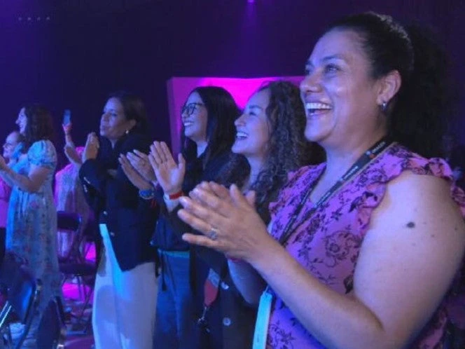Grupo Imagen celebra a las mamás con fiesta, música y regalos por el 10 de mayo