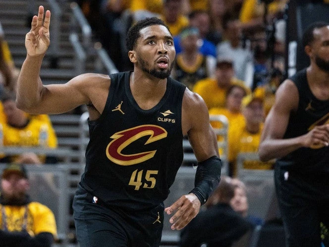 Cavaliers respira al vencer a Pacers en el Juego 3