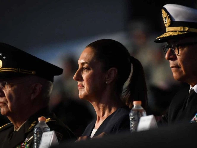 Resalta Claudia Sheinbaum labor de Fuerzas Armadas en defensa de la democracia 