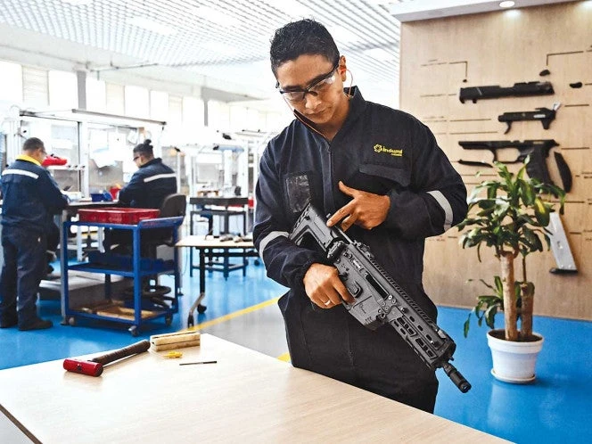 Colombia se arma a sí mismo con pistolas y municiones