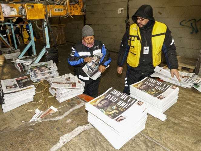 Excélsior sigue llegando a su destino, gracias al esfuerzo de repartidores