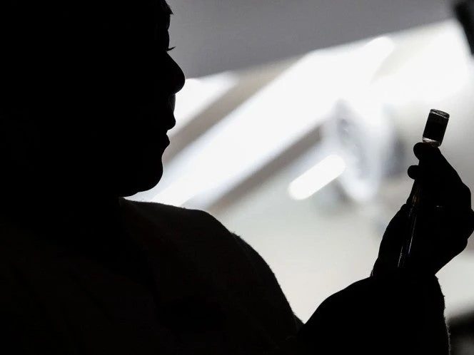 OMS recomienda vacunar contra gripe aviar a población de alto riesgo