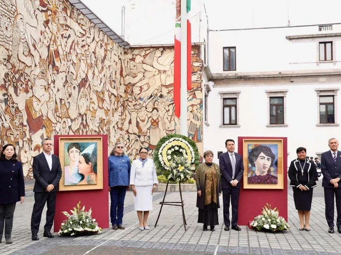 Rosa Icela Rodríguez encabeza ceremonia en honor a Leona Vicario y Carmen Serdán