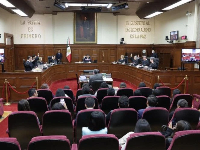 Ministro Guerrero García acude por primera vez a la sesión del Pleno de la SCJN 