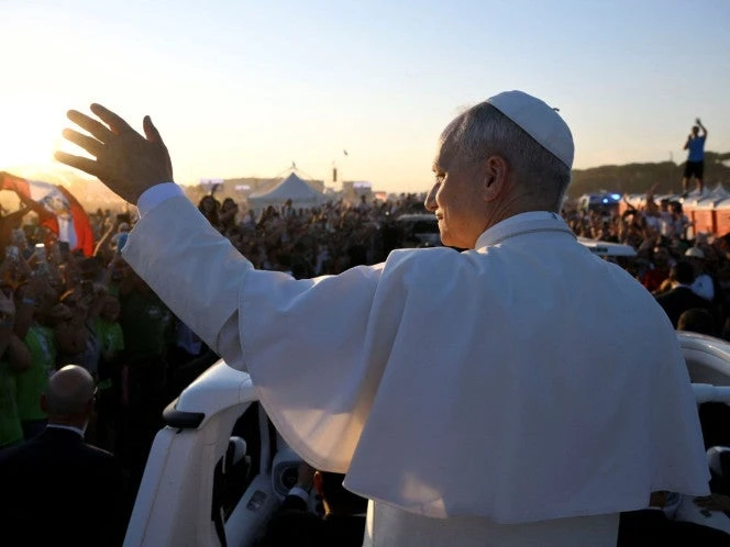 Miles de jóvenes acuden al encuentro con el Papa León en Roma