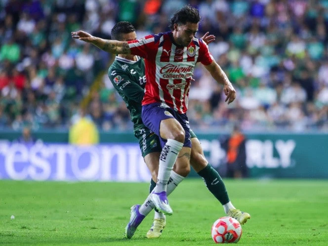 ¡James Rodríguez da sufrido triunfo a León sobre Chivas!