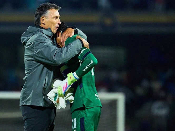 Kevin Mier comete nuevo 'oso' con Cruz Azul; exigen su salida