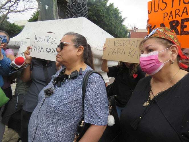 Madre de pastora Karen acusa que a su hija le pusieron ‘un cuatro’; ‘no tenía 11 mdp en su casa’