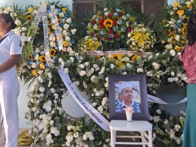 Dan último adiós a Adal Jair, marinero víctima en percance del Buque Cuauhtémoc