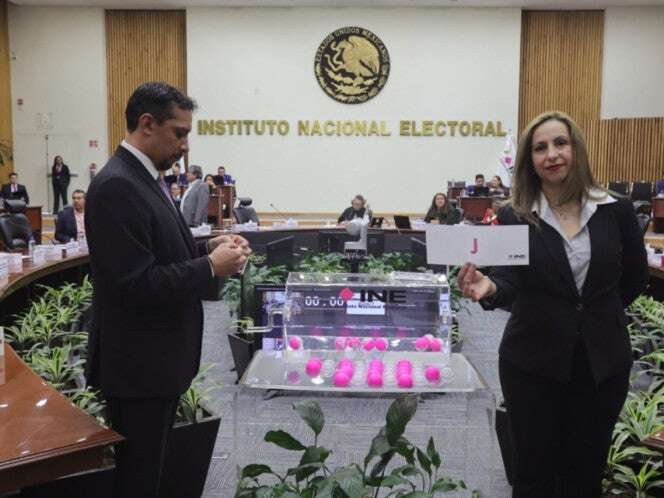 INE aprueba modelos de casillas para elección judicial 