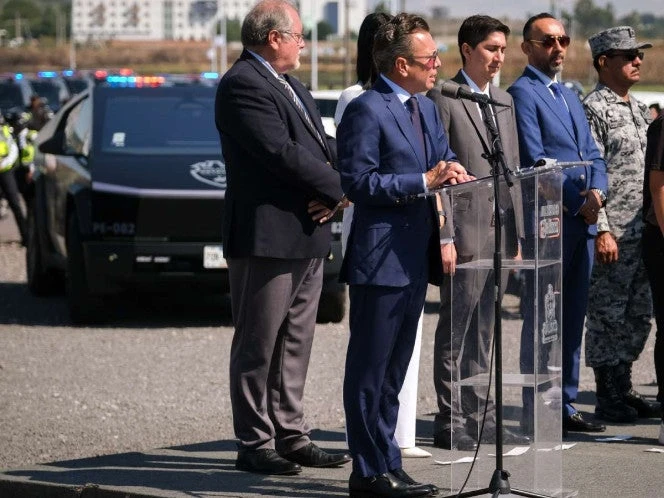 Pablo Lemus encabeza entrega de nuevas patrullas en Jalisco 