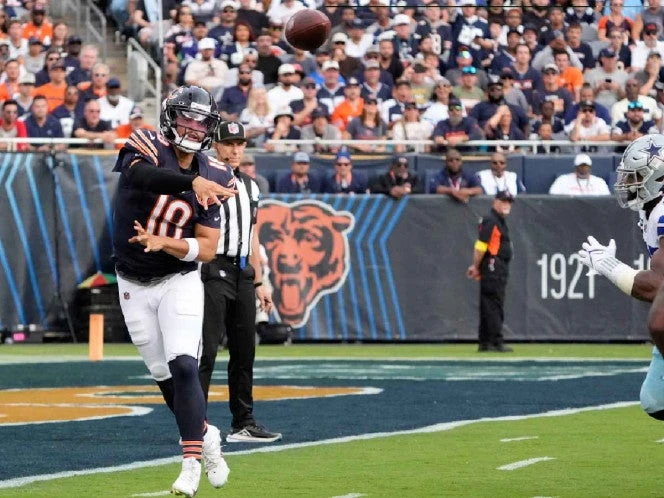 Estrella sin brillo: Cowboys se derrumban en Chicago