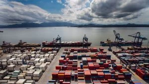 Brasil pode exportar mais de US$ 7,8 bilhões aos EUA caso negociações avancem, aponta CNI