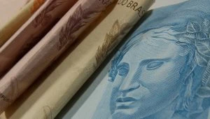 PIB do segundo trimestre sobe 0,4% em relação aos três meses anteriores, revela IBGE