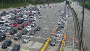 Motoristas enfrentam trechos de lentidão nas rodovias paulistas no primeiro dia de Carnaval