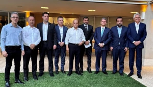 Tarcísio, Ibaneis e outros governadores de direita vão a jantar do União Brasil nesta terça