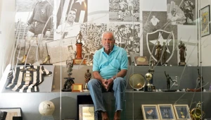 Nílton Santos, chamado de a ‘Enciclopédia do Futebol’, estaria fazendo cem anos