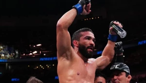 Em luta morna, Patrício Pitbull derrota Dan Ige no UFC 318