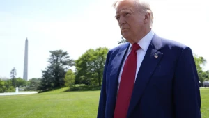 Trump assina ordem executiva para evitar efeito cumulativo de tarifas sobre automóveis e peças