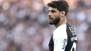 Corinthians vence Santos com golaço de Yuri Alberto e afunda rival no Z-4