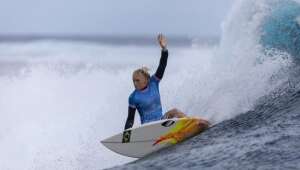 Tati Weston-Webb perde para Caroline Marks e dá adeus ao título do WSL Finals; Ítalo avança para fase decisiva