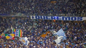 Árbitro registra cantos homofóbicos em clássico e Cruzeiro pode sofrer punição