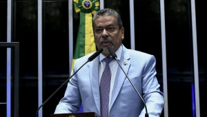 Senador propõe programa para ampliar voos regionais na região Norte