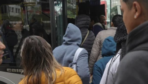 Temperaturas despencam em São Paulo, com chance de chuva a qualquer hora do dia