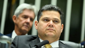 Alcolumbre diz que Senado debaterá fim da 6×1 ‘sem pressa’