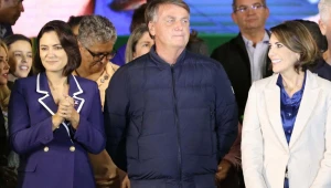 Bolsonaro e Michelle vão à Baixada Santista e participam de lançamento da pré-candidatura de deputada do PL