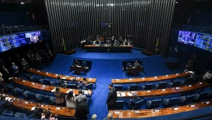 Senado aprova PEC que retira o pagamento de precatórios do teto de gastos e socorre Estados e municípios