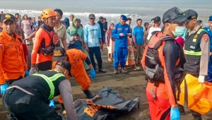 Naufrágio de balsa na Indonésia deixa ao menos quatro mortos e dezenas de desaparecidos