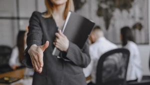 Valuation do jurídico e centros de custo: como demonstrar valor e corrigir distorções orçamentárias 