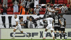 Botafogo vence clássico carioca contra o Vasco na estreia informal do filho de Ancelotti