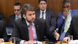 Lula confirma Pedro Lucas como novo ministro das Comunicações