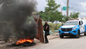 Tiroteio em operação policial fecha vias expressas e deixa feridos no Rio de Janeiro